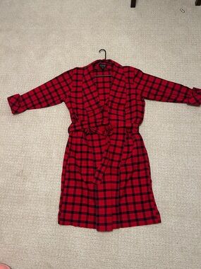 C.C. Filson Co. Red Black Plaid Flannel Cotton Men's Belted Robe Long Sleeve